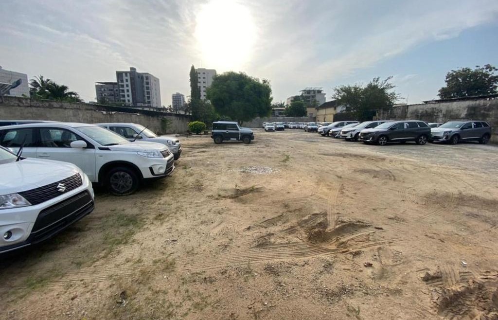 Terrain 2800 m2 – Zone 4